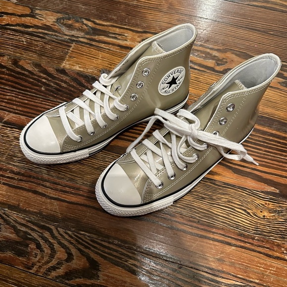 Converse High-Top Sneakers in Beige never been worn - Picture 2 of 5